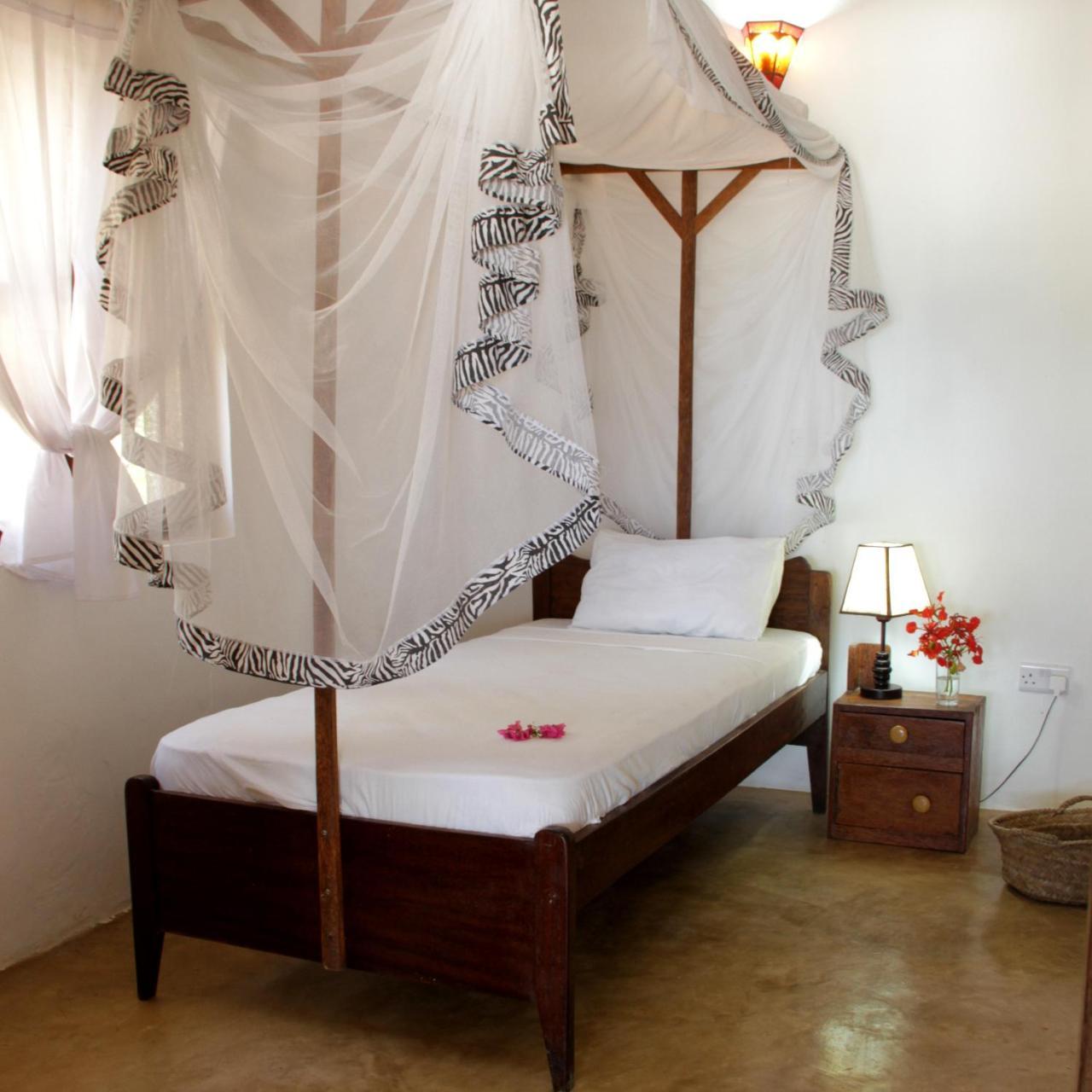 Panga Chumvi Beach Resort Матемве Номер фото